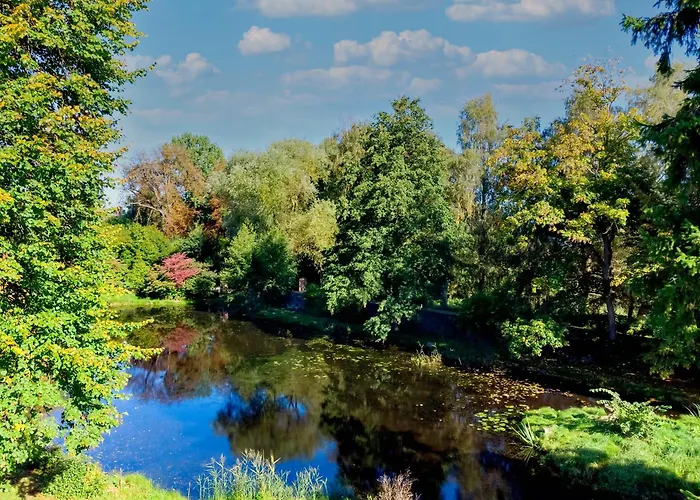 Katen Am Schwanenteich - Graue Kate